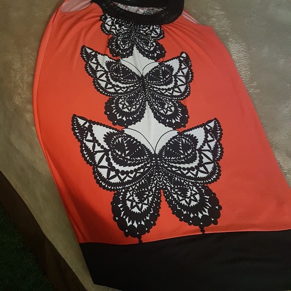 Butterfly Lounge Dress - Picture 4 of 4